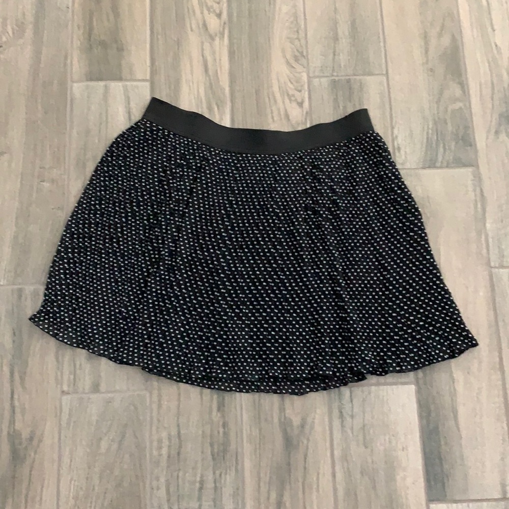 Polka dot pleated skirt